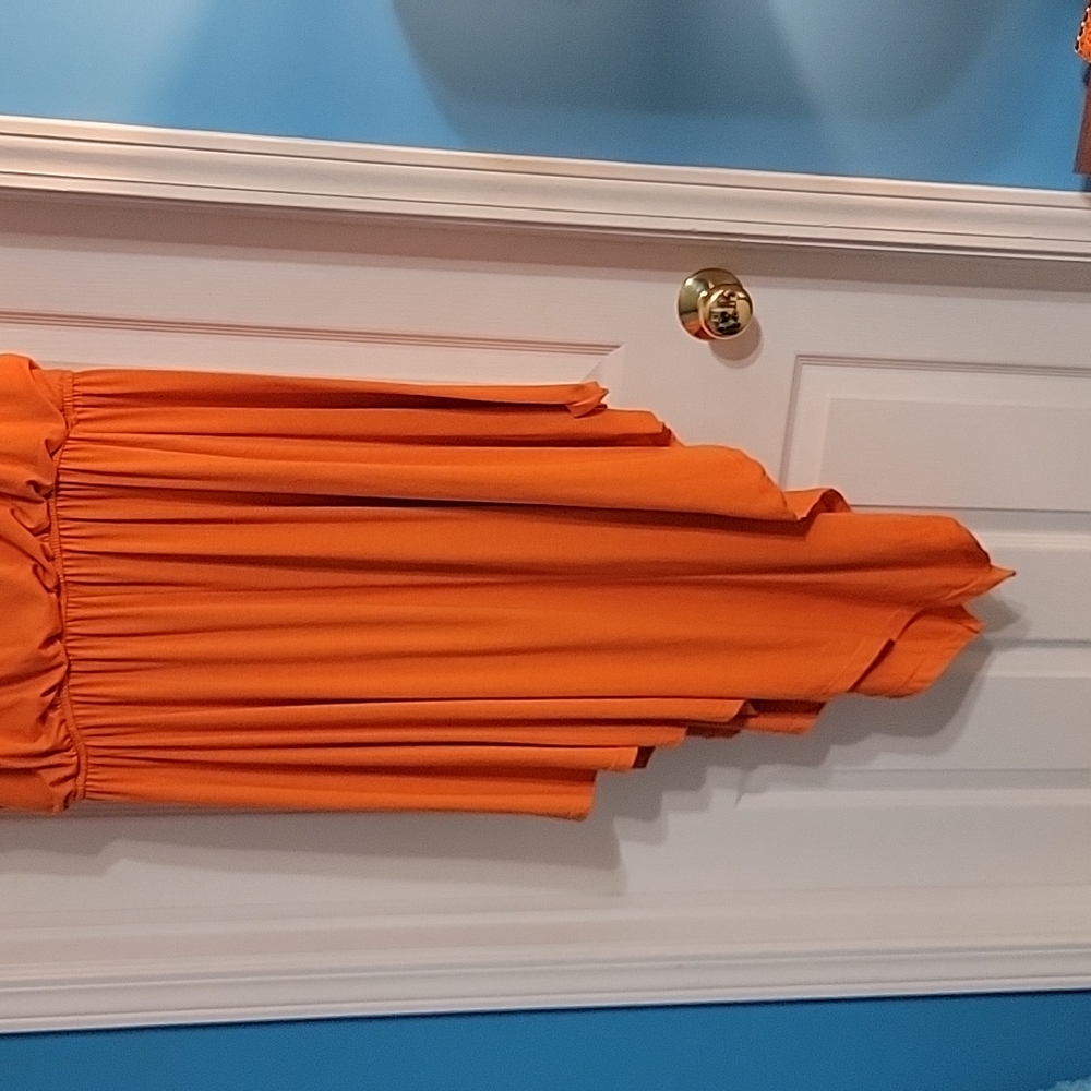 Dress - Picture 2 of 7